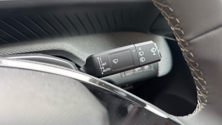 Citroen C3 83kW Plus 44kWh 5dr Auto Electric Hatchback